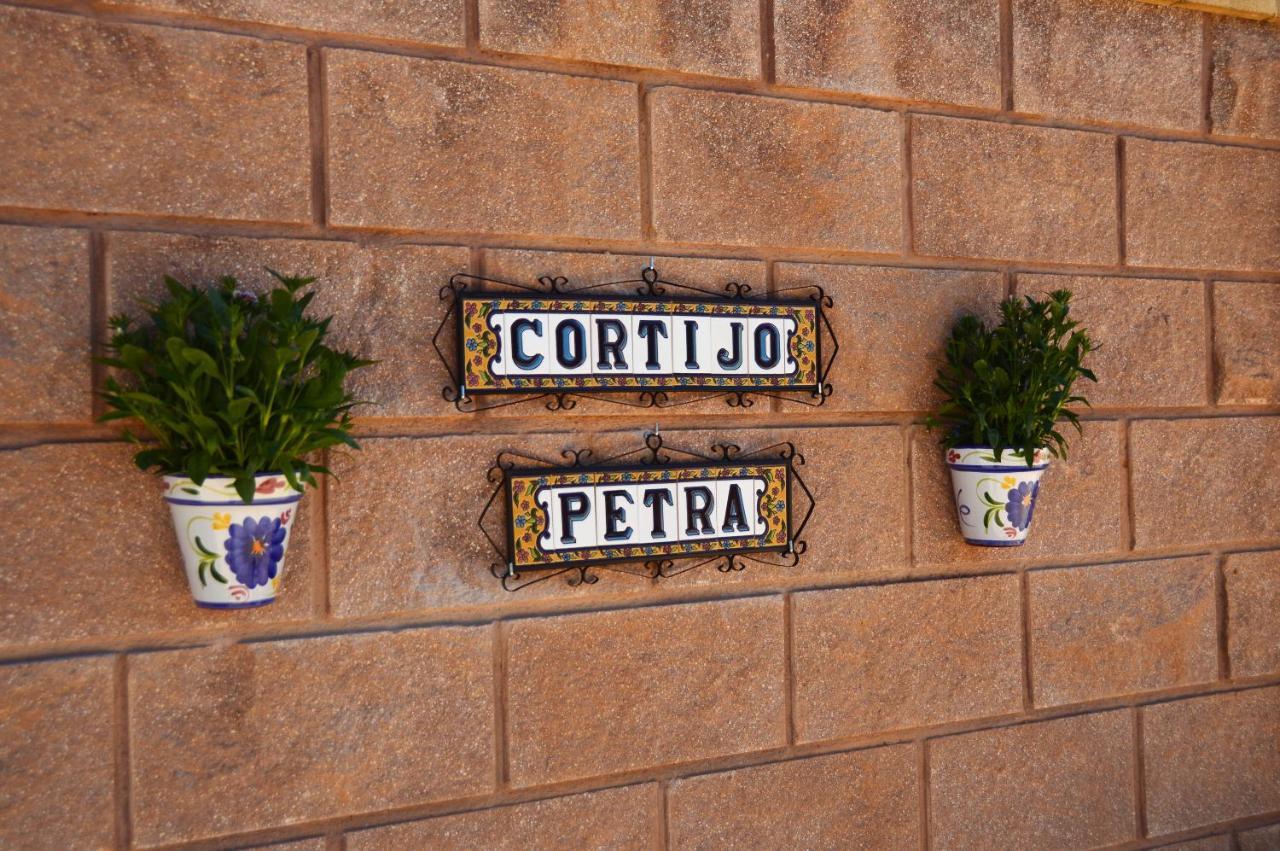 Cortijo Petra Bed & Breakfast Villanueva del Rosario Luaran gambar