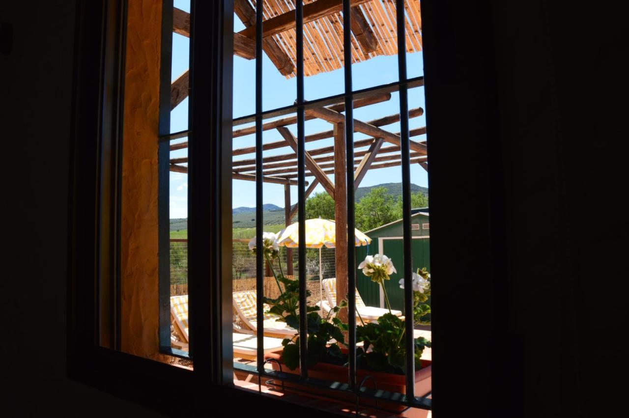 Cortijo Petra Bed & Breakfast Villanueva del Rosario Luaran gambar