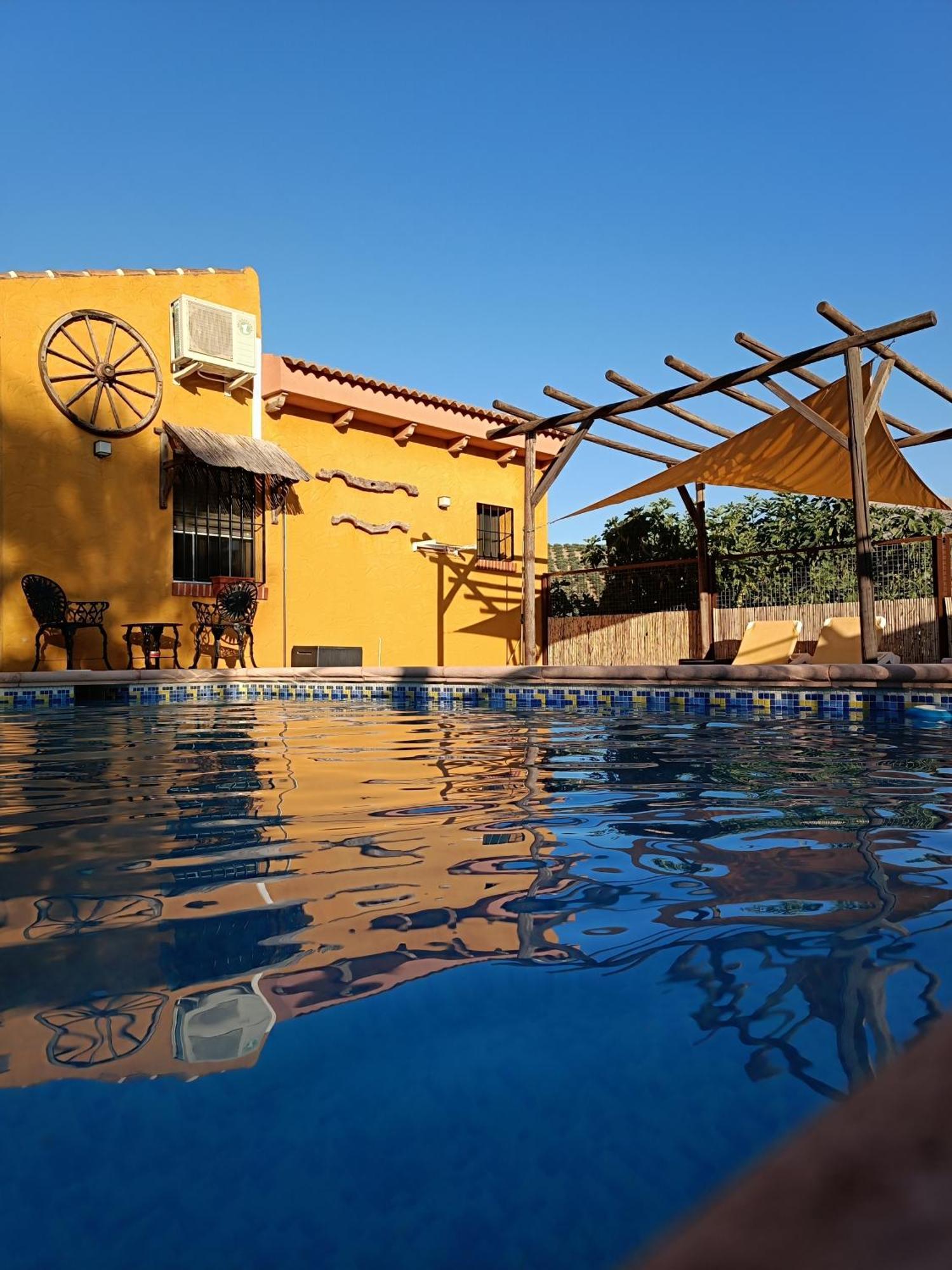 Cortijo Petra Bed & Breakfast Villanueva del Rosario Luaran gambar